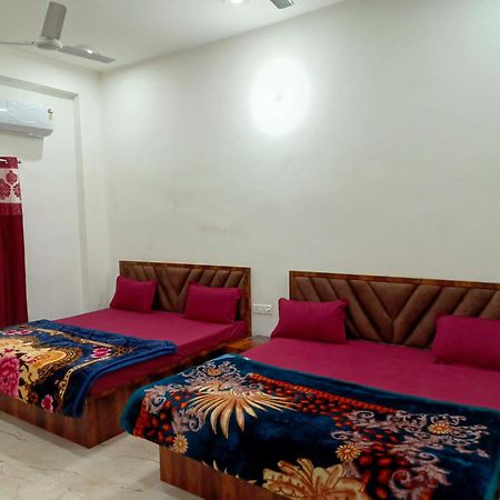 Hotel Shri Girraj Residency Mathura Exterior foto
