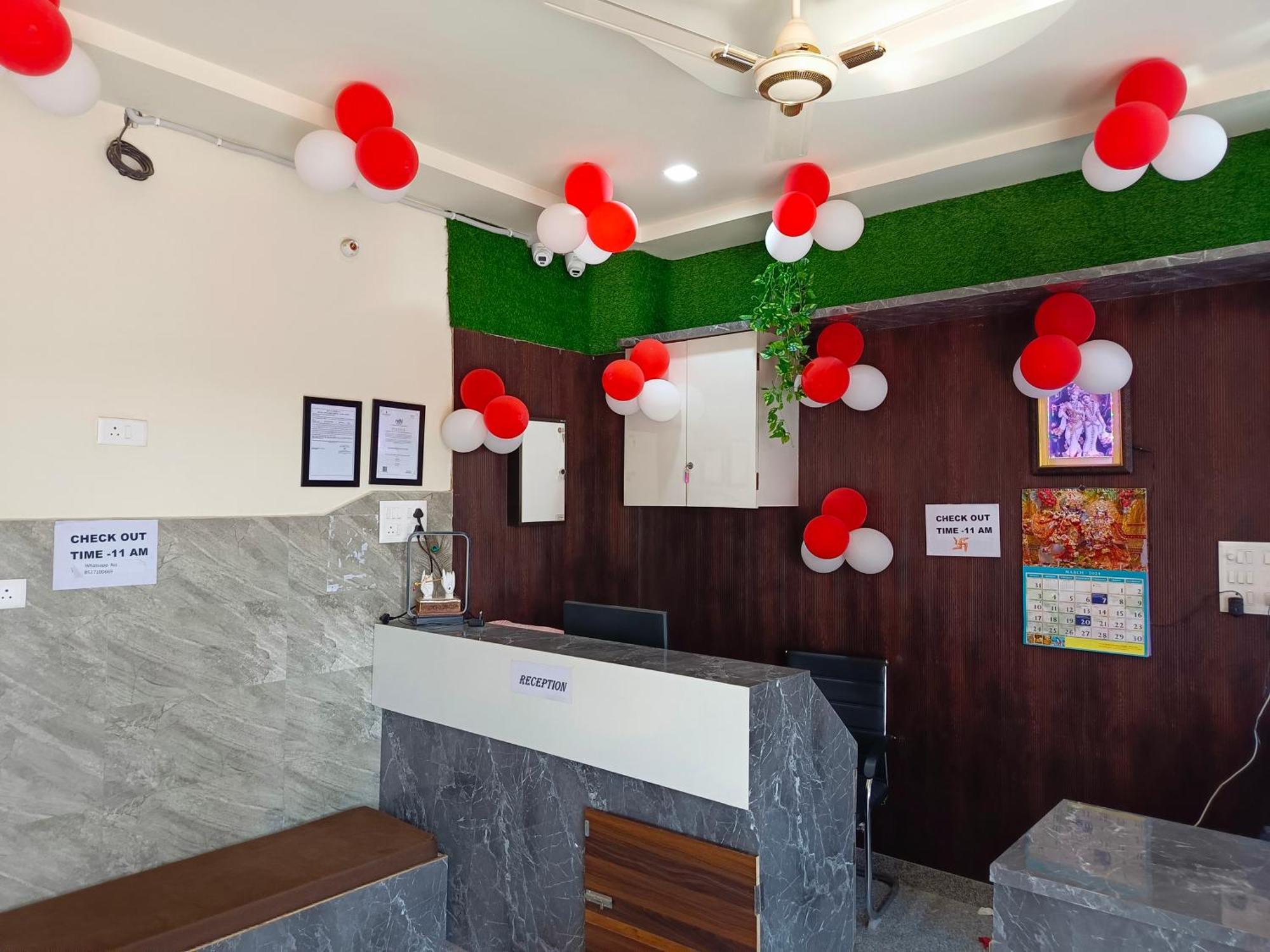 Hotel Shri Girraj Residency Mathura Exterior foto