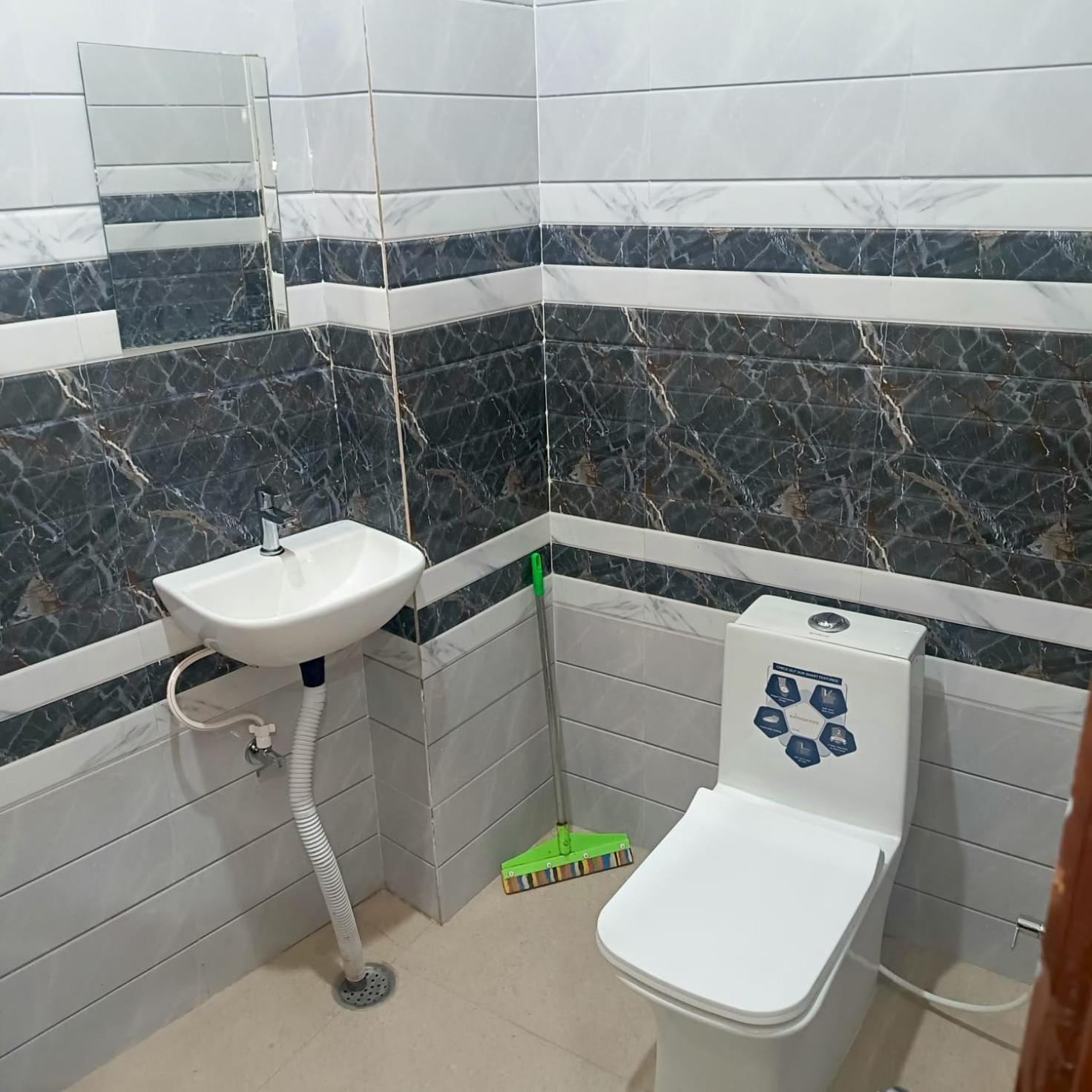 Hotel Shri Girraj Residency Mathura Exterior foto